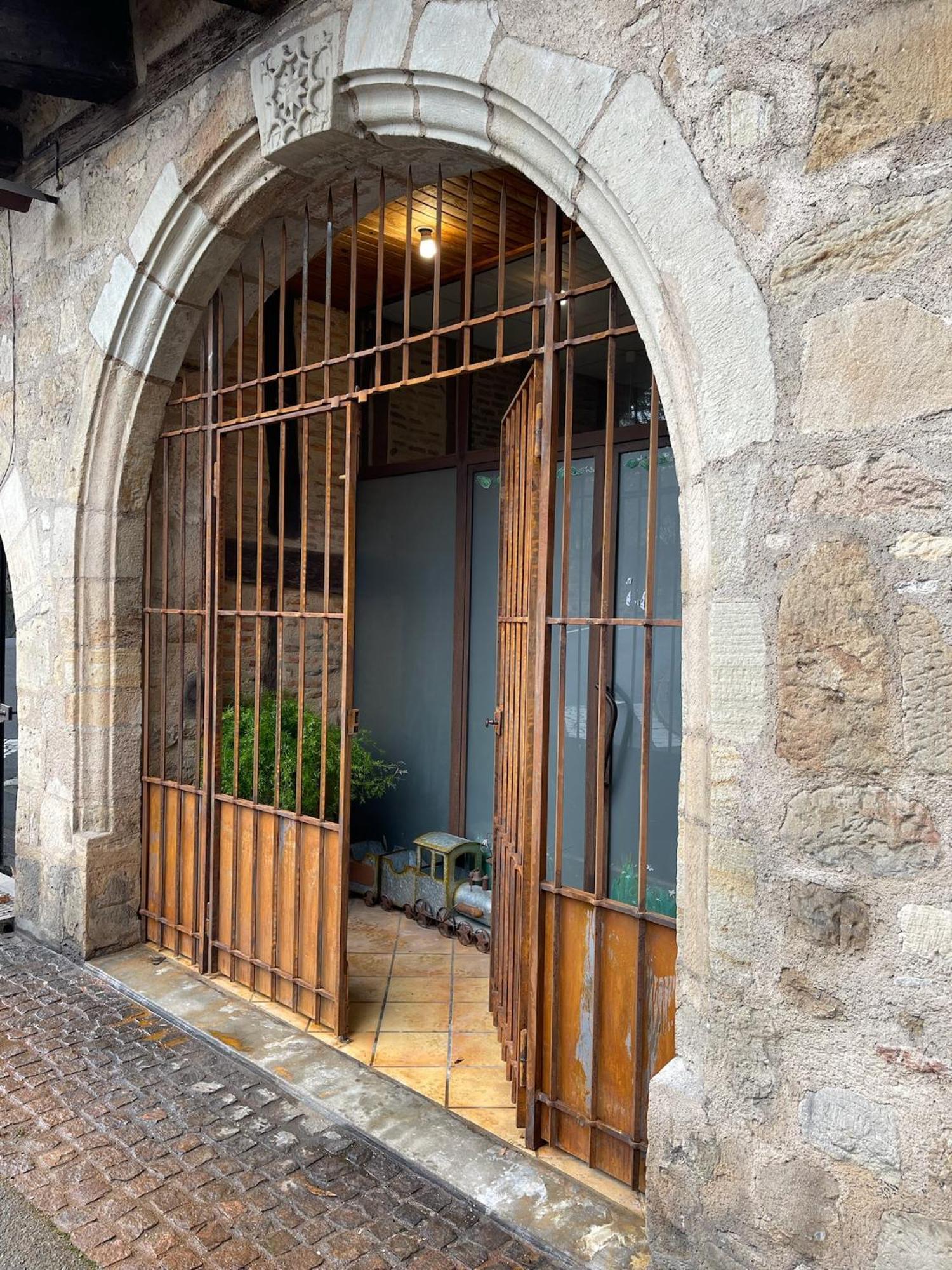 Poppy Appartement De Charme A 2 Min Centre-Ville Figeac Extérieur photo